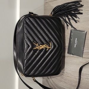 *Autentic* YSL Quilted Camera Crossbody Bag with Pocket